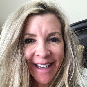 Meet your Posher, Alison